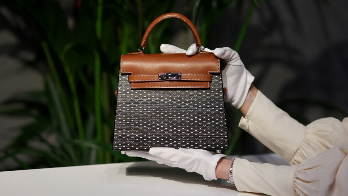 Club 19 — Luxury sourcing and personal shopping in London